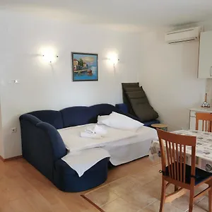 Apartment Dajana, Šilo